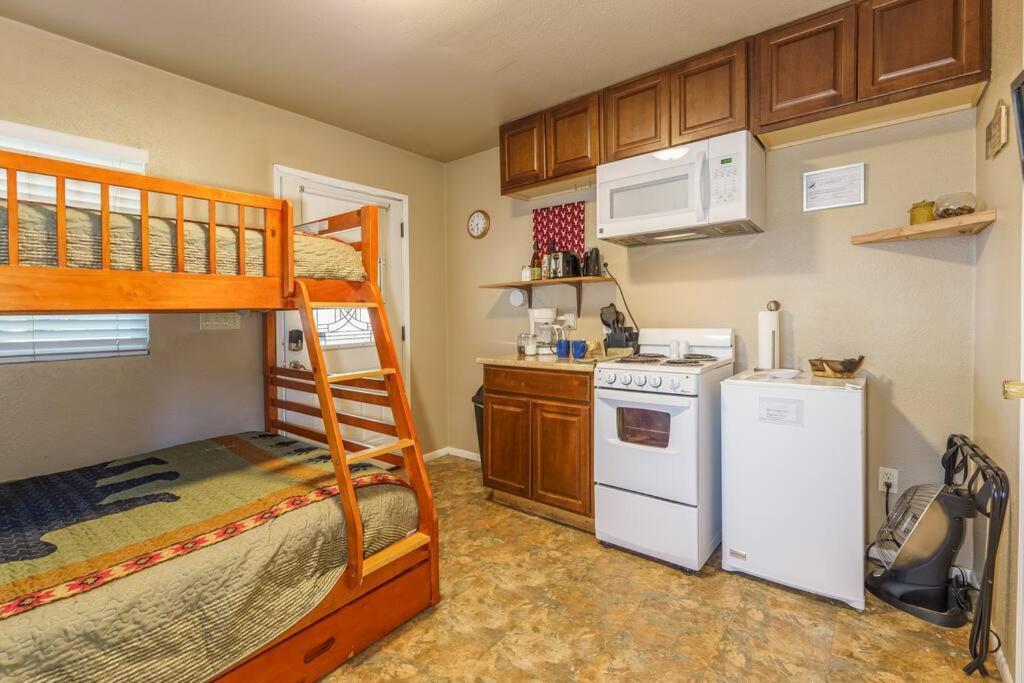 Acorn Cottage - Hidden Gem In Green Heaven, Getaway To Bass Lake & Yosemite 奥克赫斯特 外观 照片